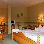 Otel Goebels 4*